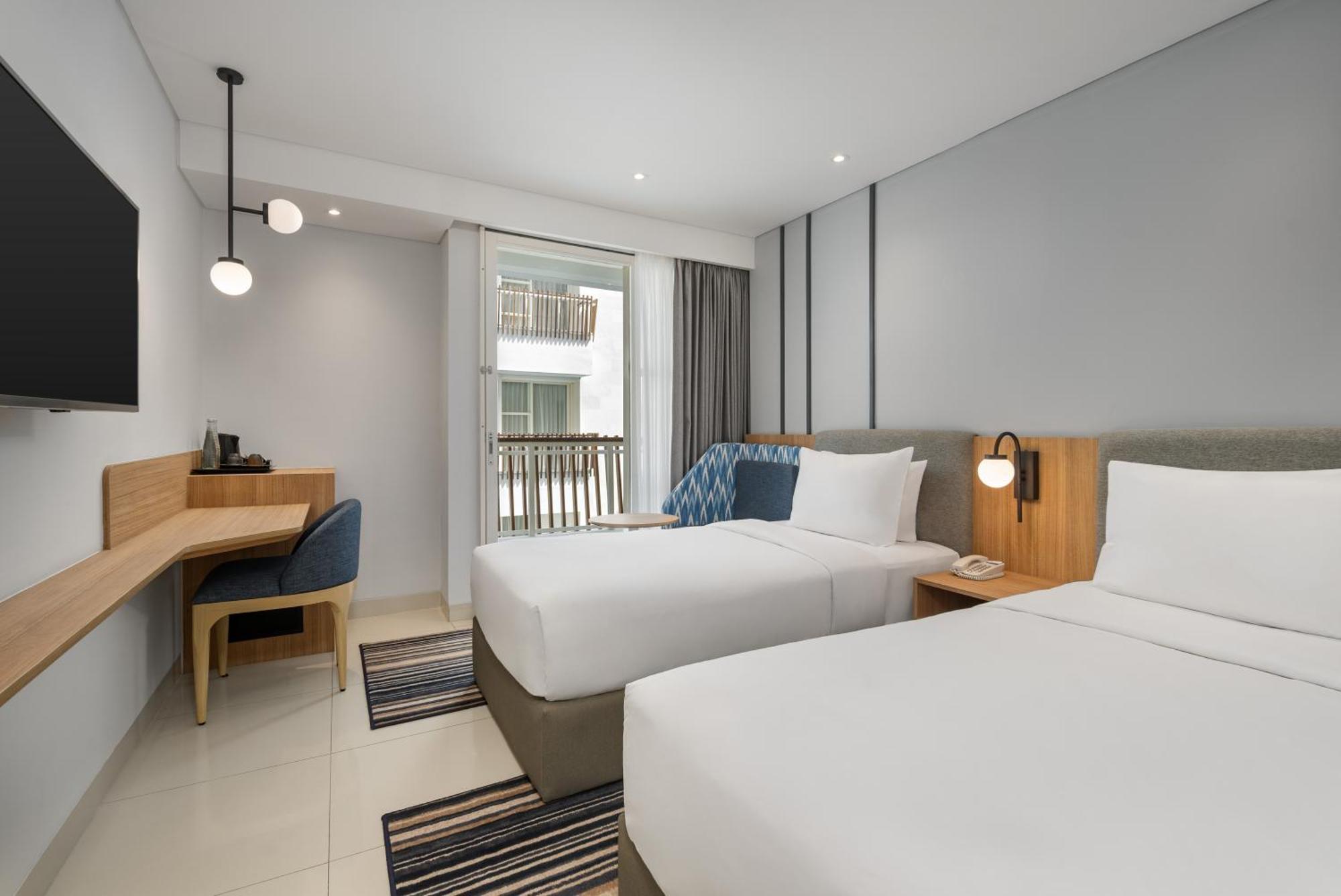 Holiday Inn Express Bali Sunset Road By Ihg Kuta Lombok Zewnętrze zdjęcie