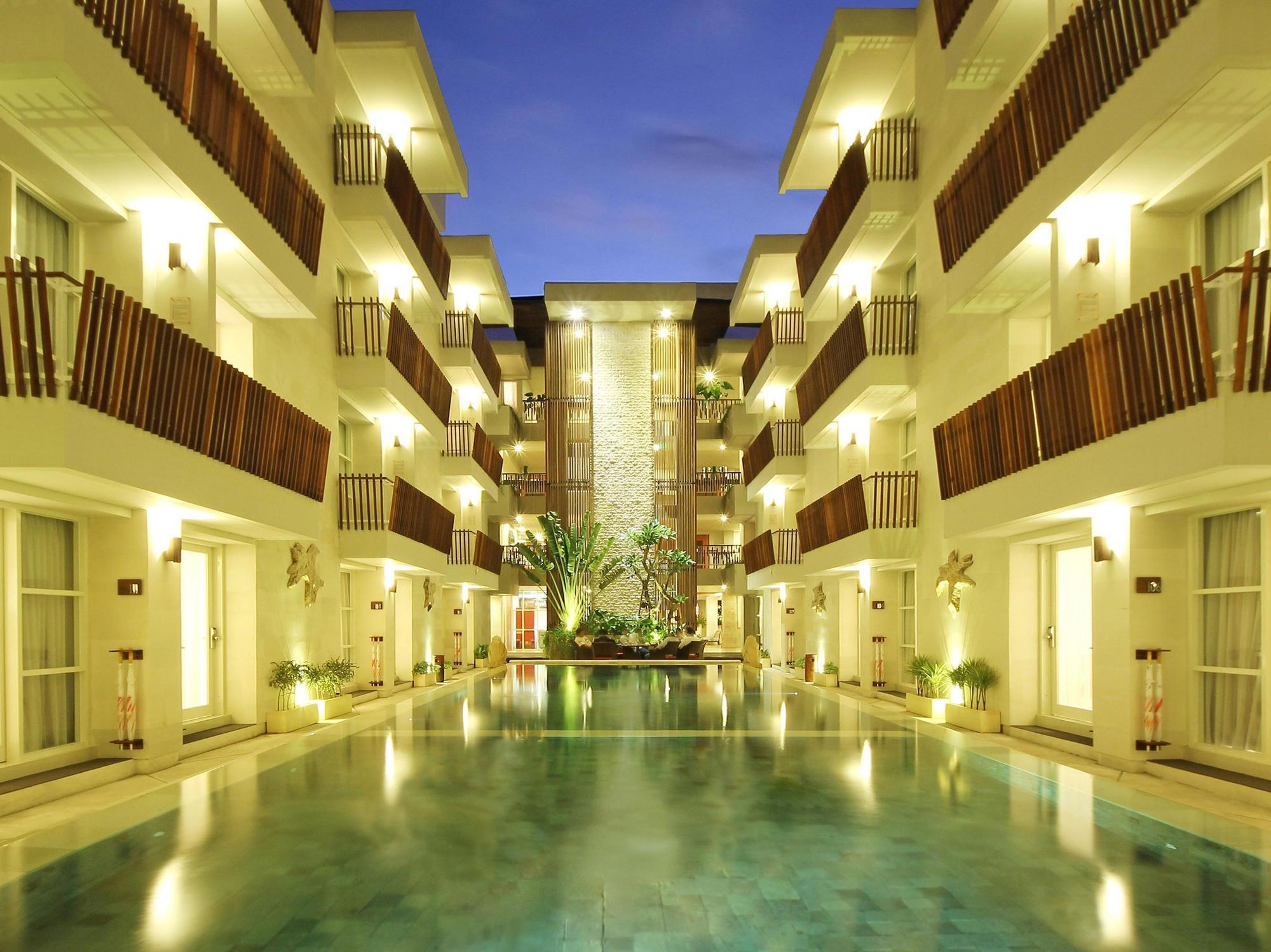 Holiday Inn Express Bali Sunset Road By Ihg Kuta Lombok Zewnętrze zdjęcie