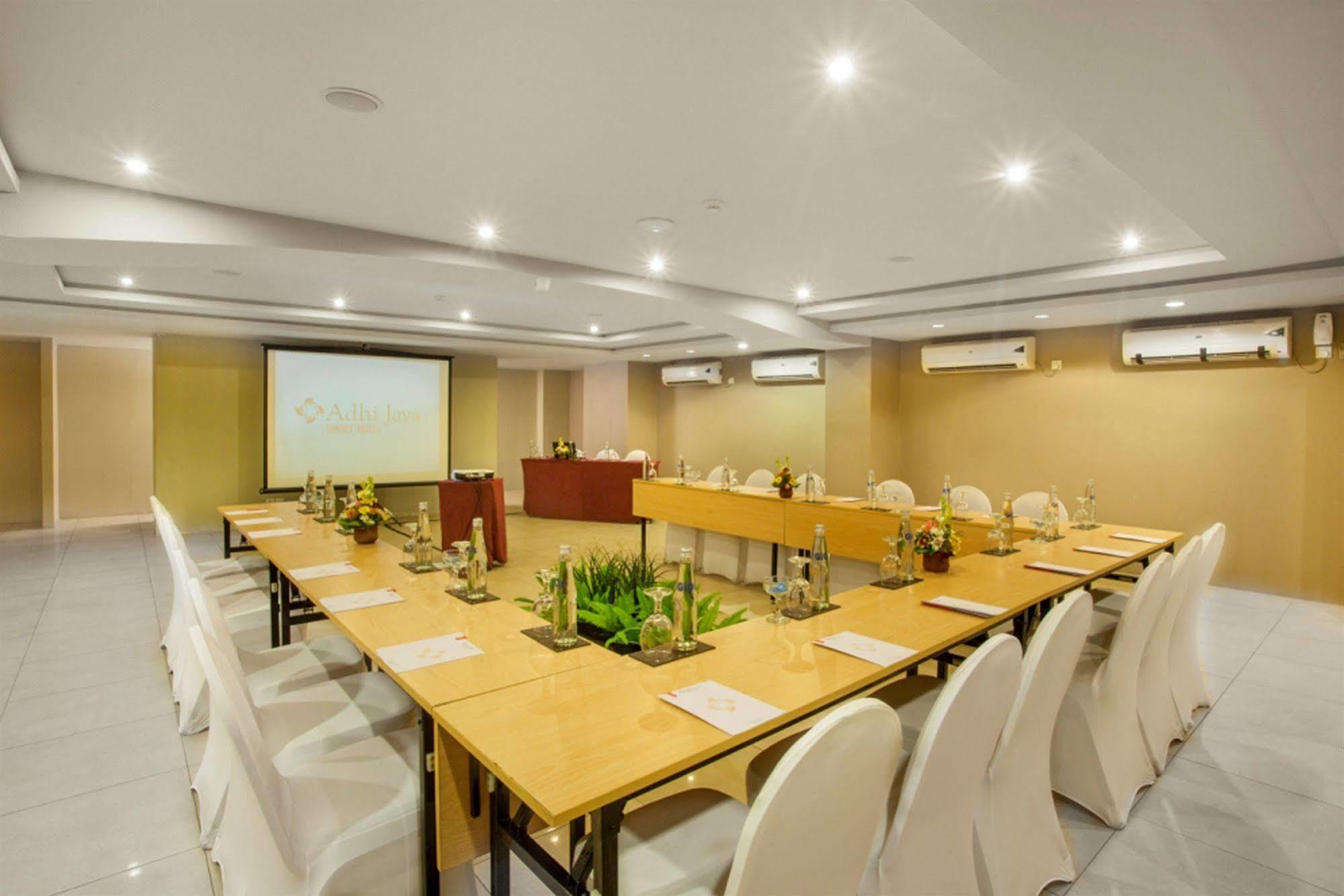 Holiday Inn Express Bali Sunset Road By Ihg Kuta Lombok Zewnętrze zdjęcie