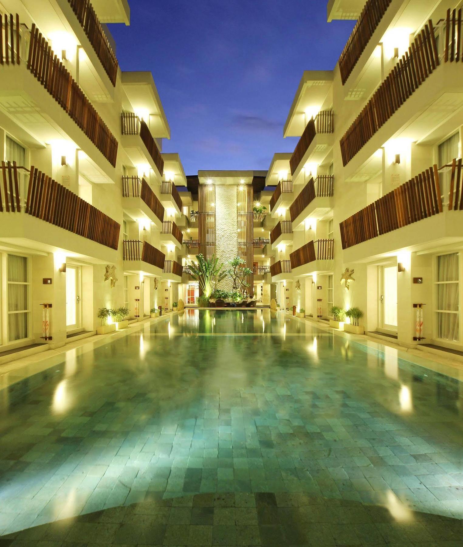 Holiday Inn Express Bali Sunset Road By Ihg Kuta Lombok Zewnętrze zdjęcie