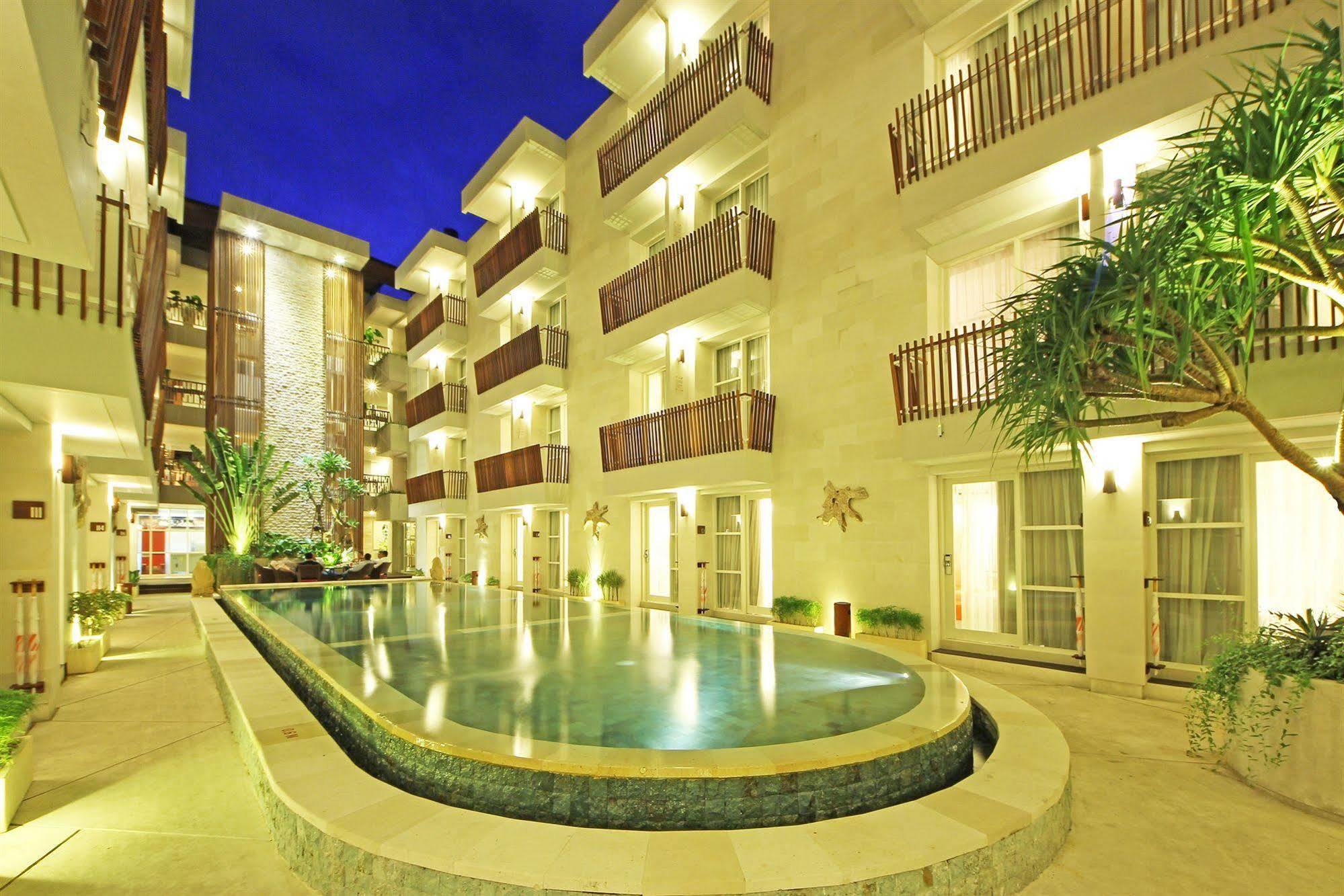 Holiday Inn Express Bali Sunset Road By Ihg Kuta Lombok Zewnętrze zdjęcie