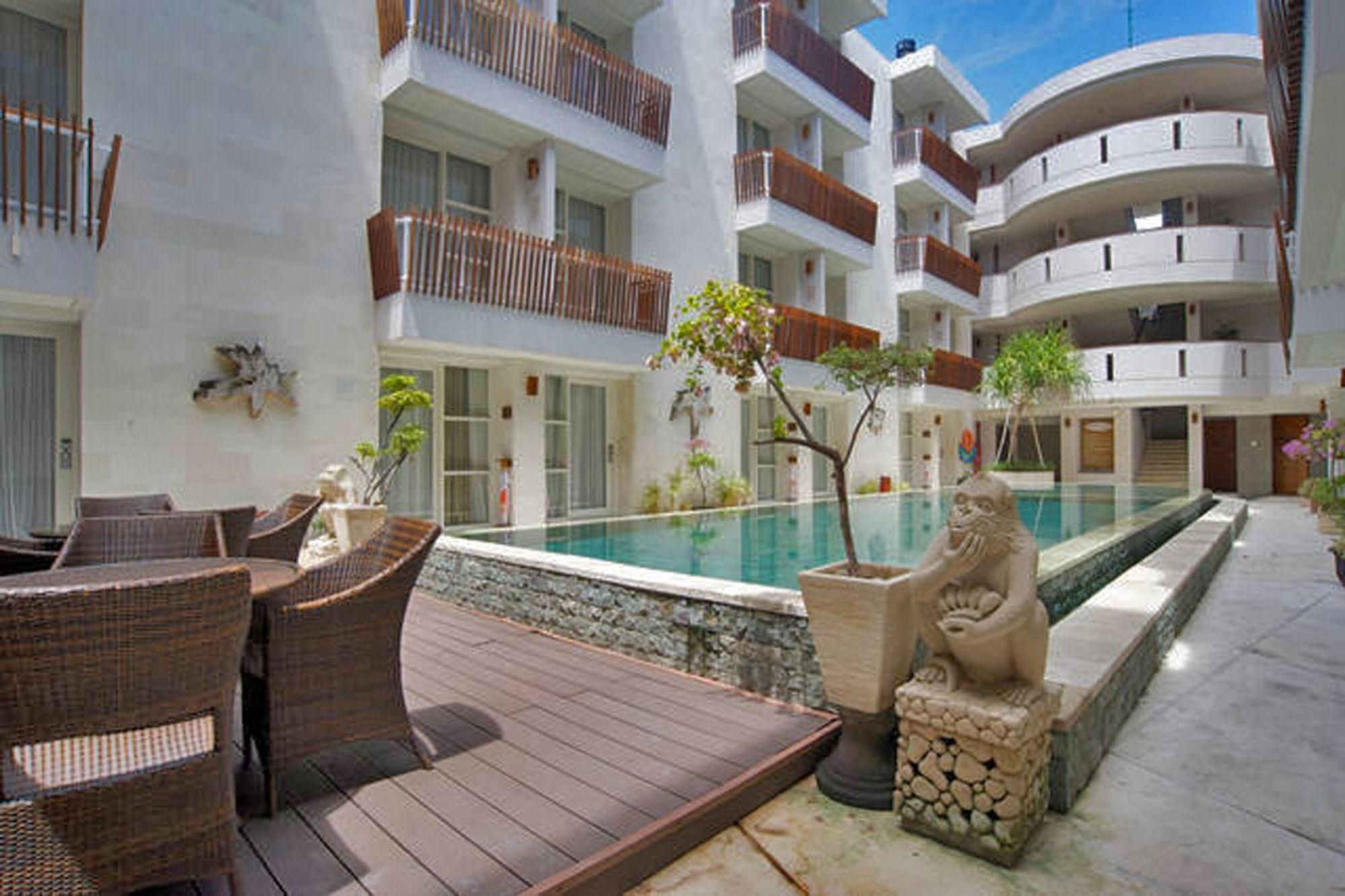 Holiday Inn Express Bali Sunset Road By Ihg Kuta Lombok Zewnętrze zdjęcie
