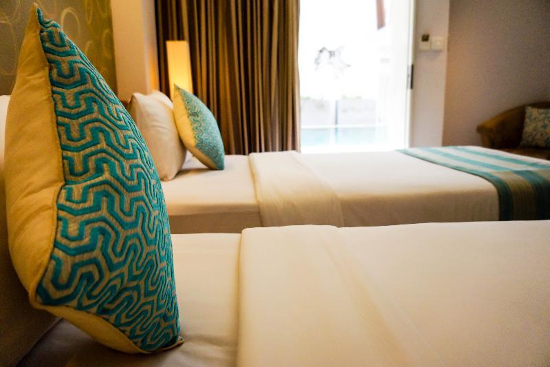 Holiday Inn Express Bali Sunset Road By Ihg Kuta Lombok Zewnętrze zdjęcie
