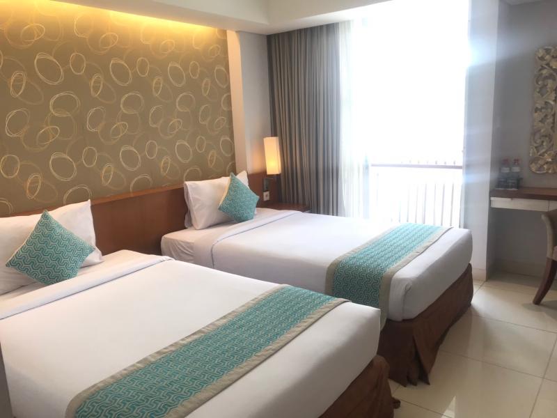 Holiday Inn Express Bali Sunset Road By Ihg Kuta Lombok Zewnętrze zdjęcie