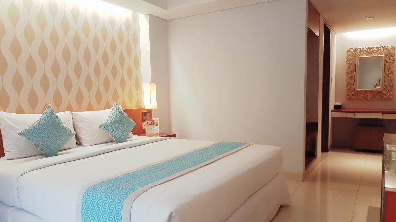 Holiday Inn Express Bali Sunset Road By Ihg Kuta Lombok Zewnętrze zdjęcie