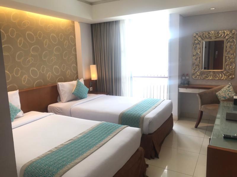 Holiday Inn Express Bali Sunset Road By Ihg Kuta Lombok Zewnętrze zdjęcie
